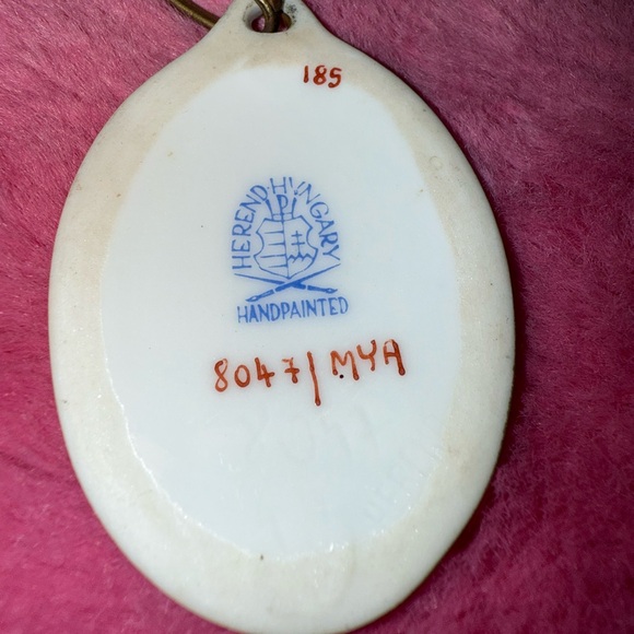 Floral Pendant with Blue Flowers - Picture 3 of 3